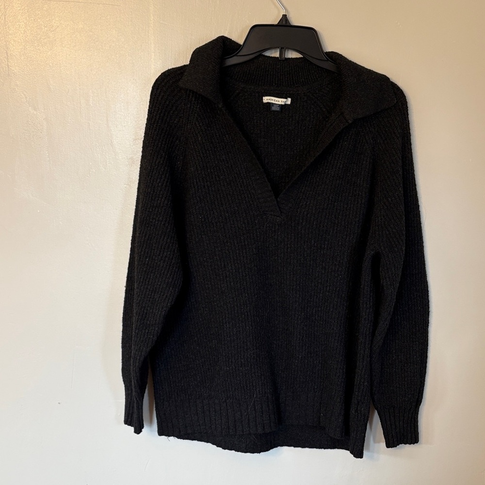 American Eagle Outfitters Black V-Neck Collared Sweater - Small